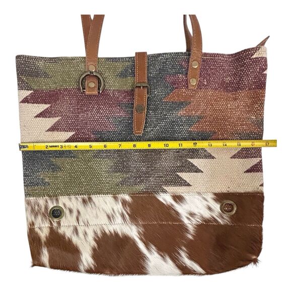Myra Canvas & Cowhide Leather Tote Southwest Aztec Double Shoulder Strap Western - Picture 4 of 16